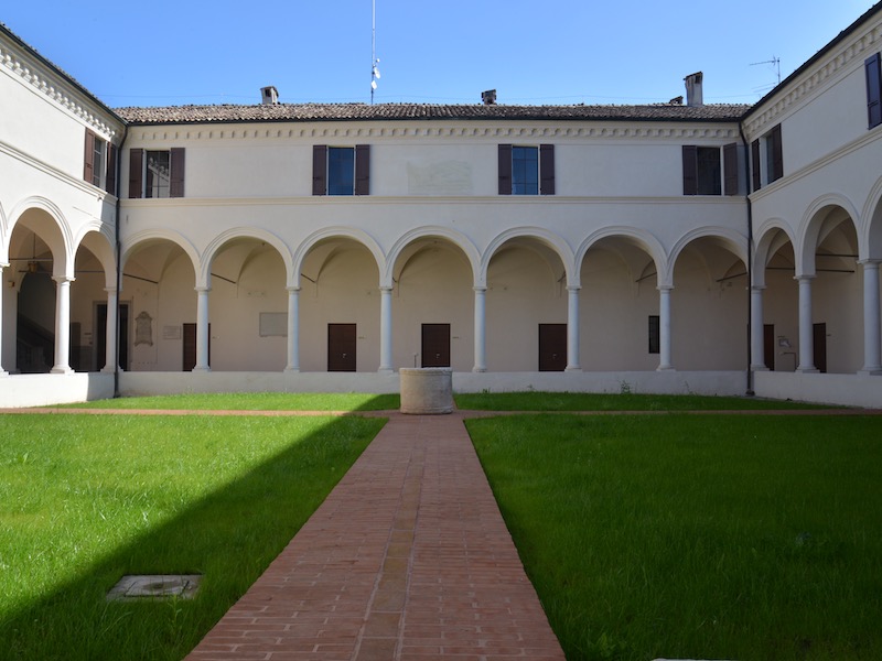 Chiostro ex Convento dei Geronimini, Piadena Drizzona
